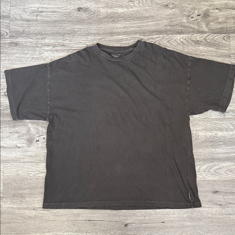 American Eagle Outfitters Grey Short Sleeve Crewneck Tee